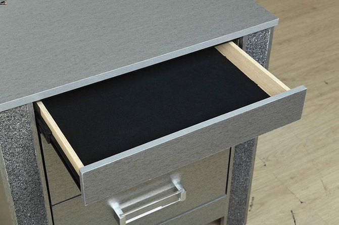 Logan-Silver Bedroom Set